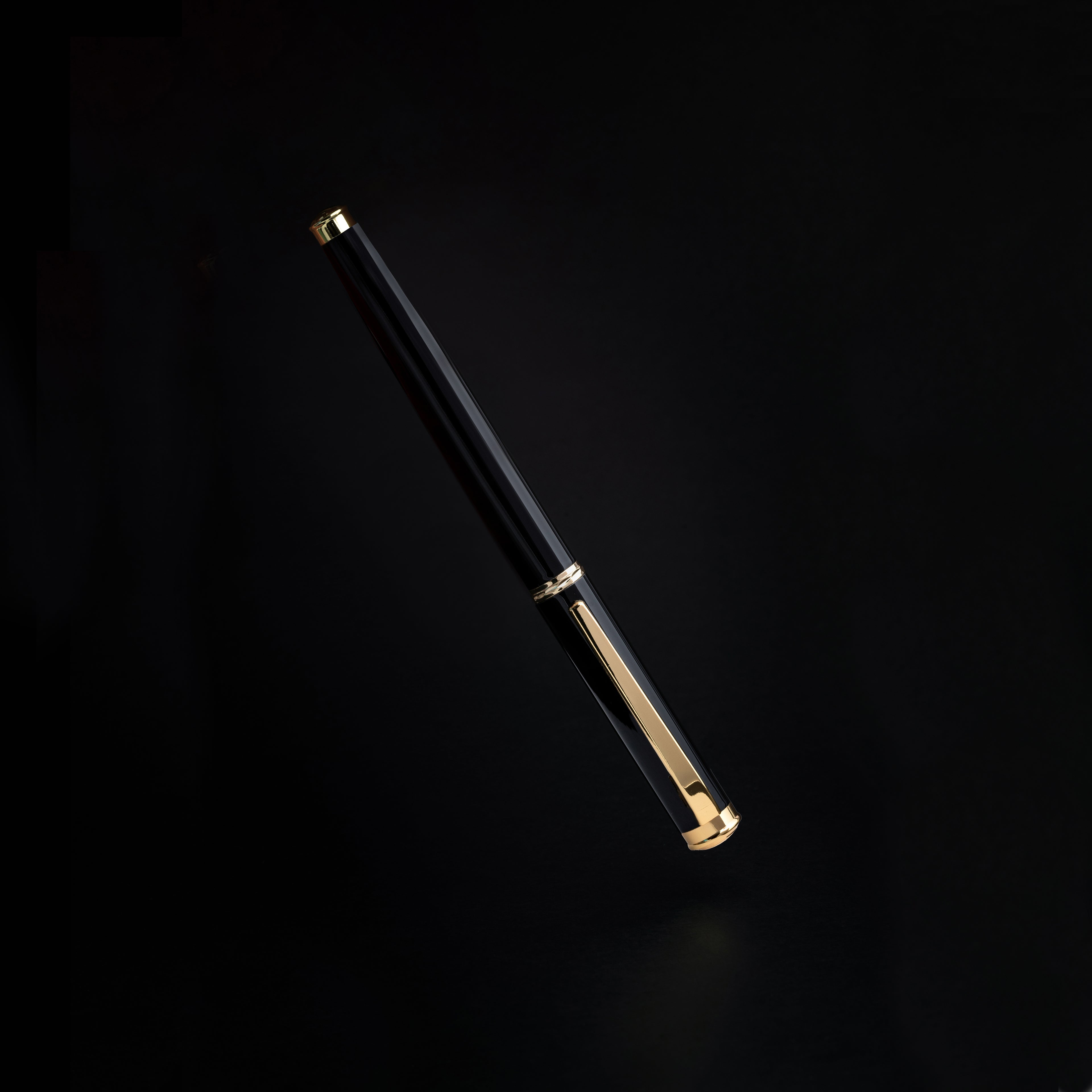 MOTUS NOX ADVENTURA FOUNTAIN PEN