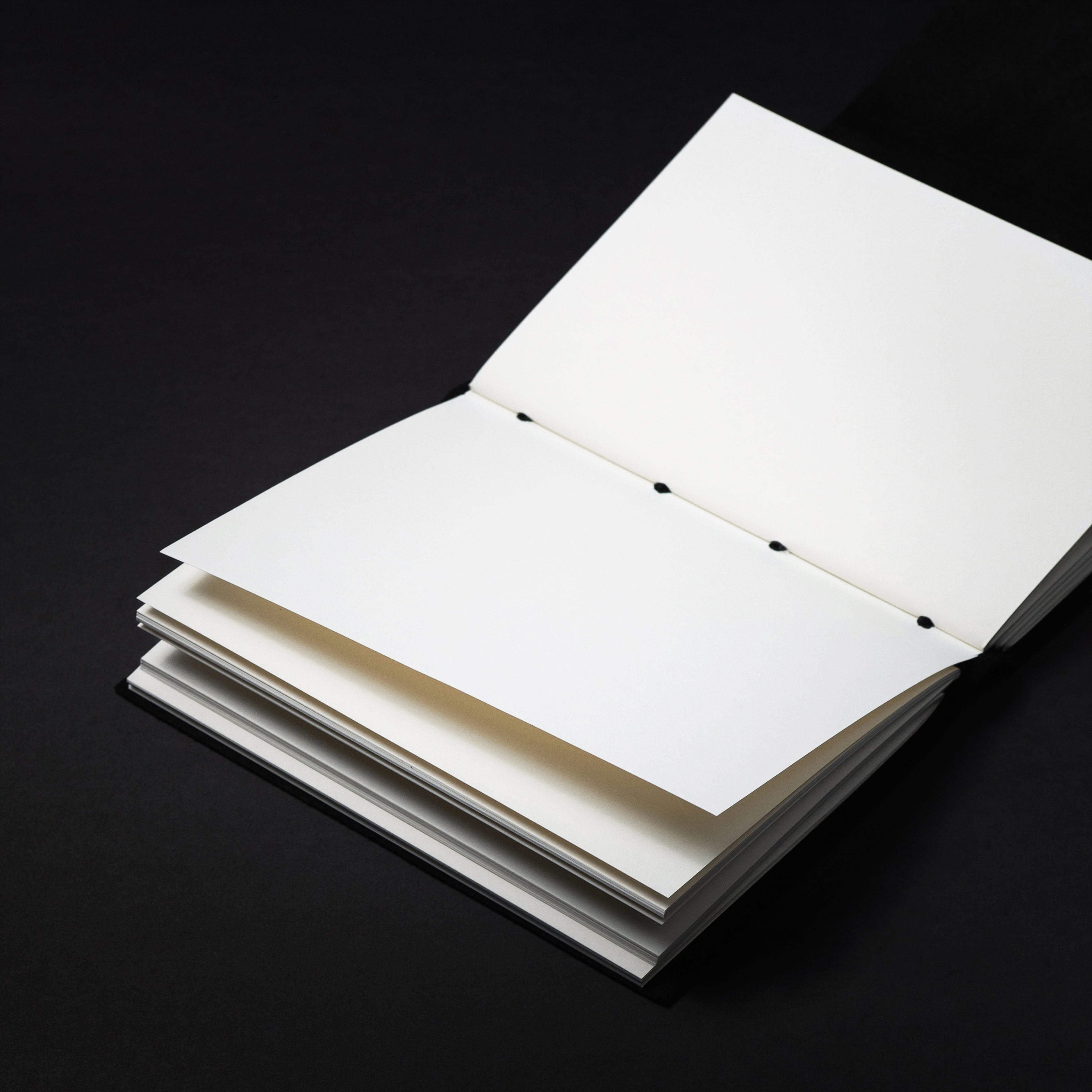 MOTUS JOURNAL - BLACK